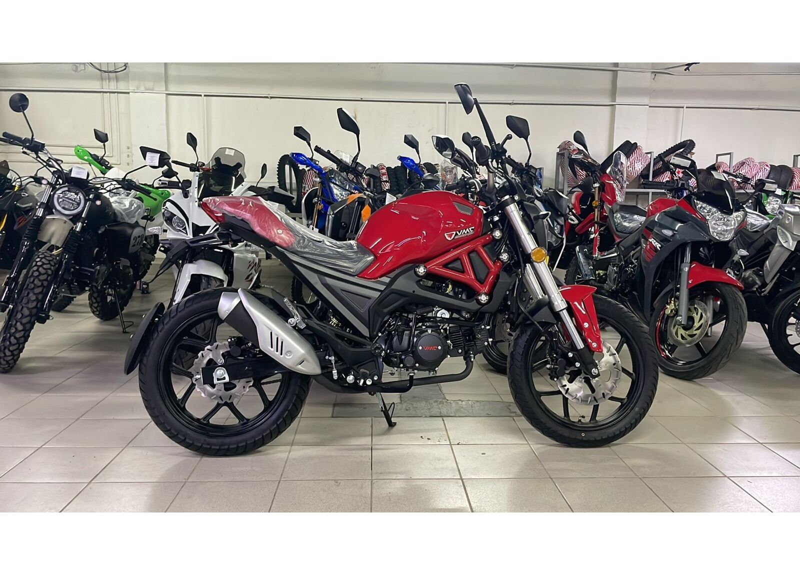Мотоцикл VMC Monster - 250сс (replica Ducati Monster), дисковый тормоз, баланс. вал. в Бердске Мотоцикл VMC Monster - 250сс (replica Ducati Monster), дисковый тормоз, баланс. вал. в Бердске