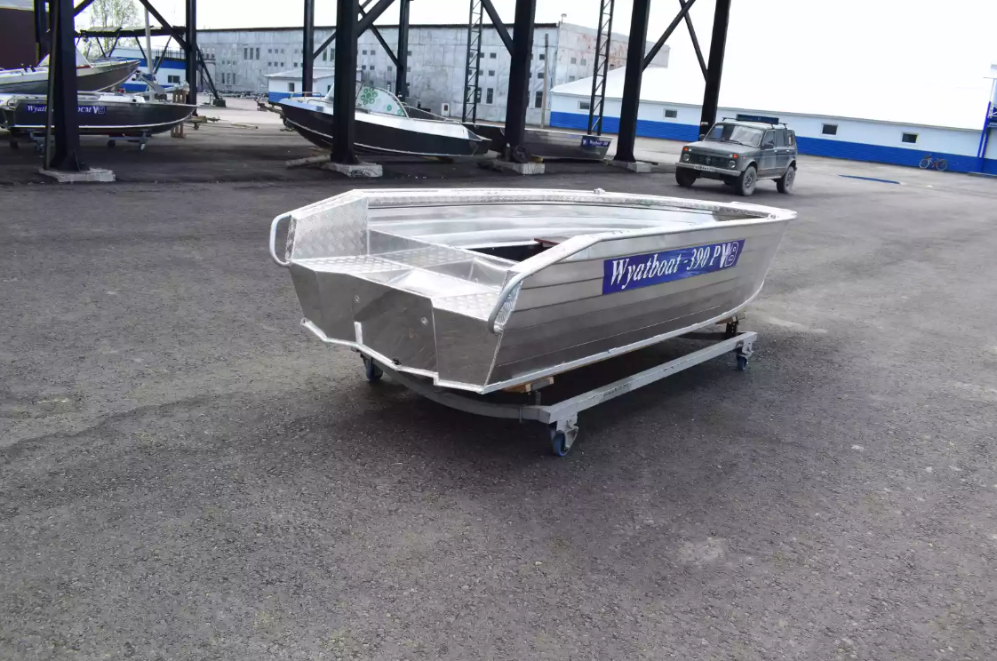 Алюминиевая лодка Wyatboat-390Р Увеличенный борт в Бердске Алюминиевая лодка Wyatboat-390Р Увеличенный борт в Бердске