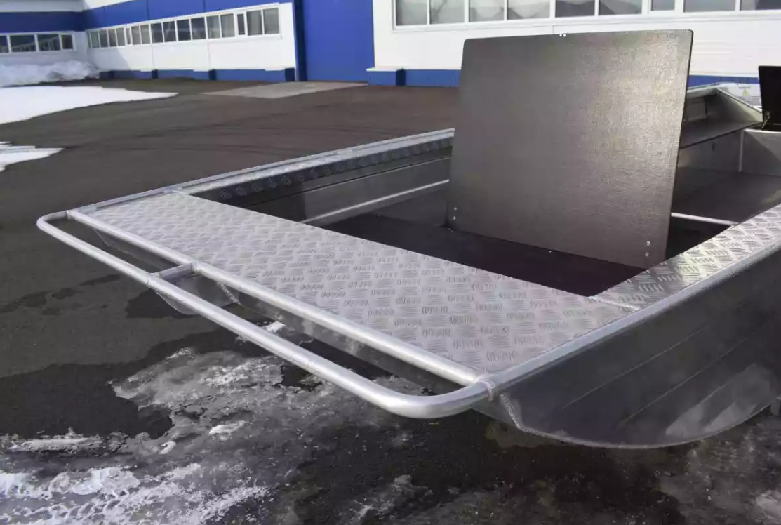 Алюминиевая лодка Wyatboat-490 Jonboat в Бердске