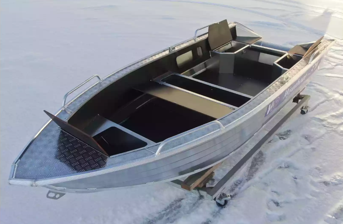 Алюминиевая лодка Wyatboat-370 в Бердске