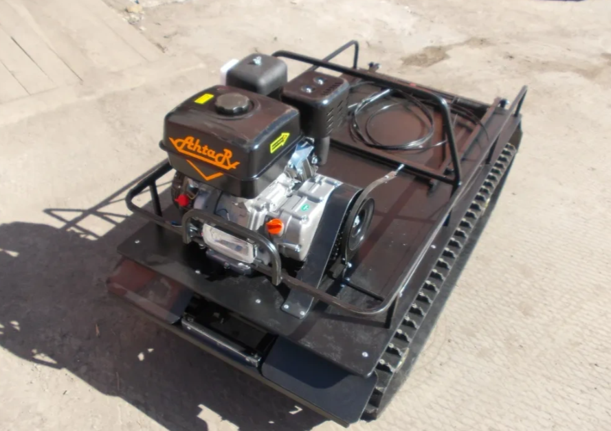 Мотобуксировщик AhtaR L13 в Бердске