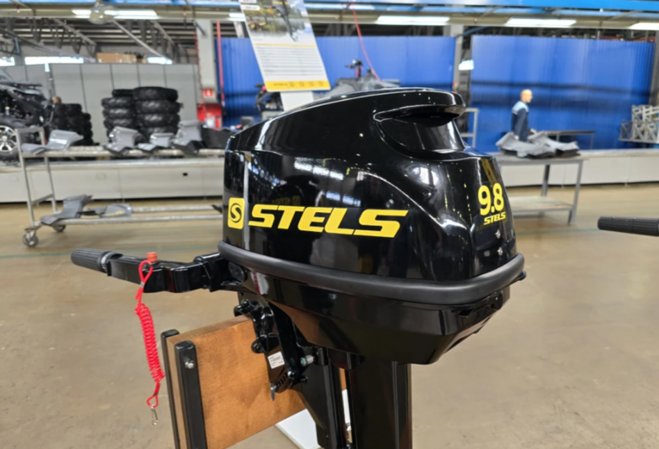Лодочный мотор STELS 9.8HP в Бердске