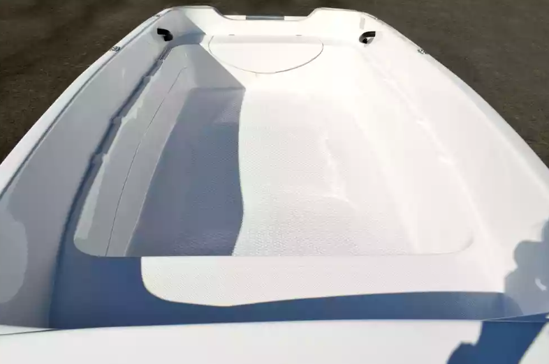 Стеклопластиковая лодка Пингвин (тримаран) в Бердске