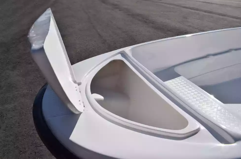 Стеклопластиковая лодка Пингвин (тримаран) в Бердске