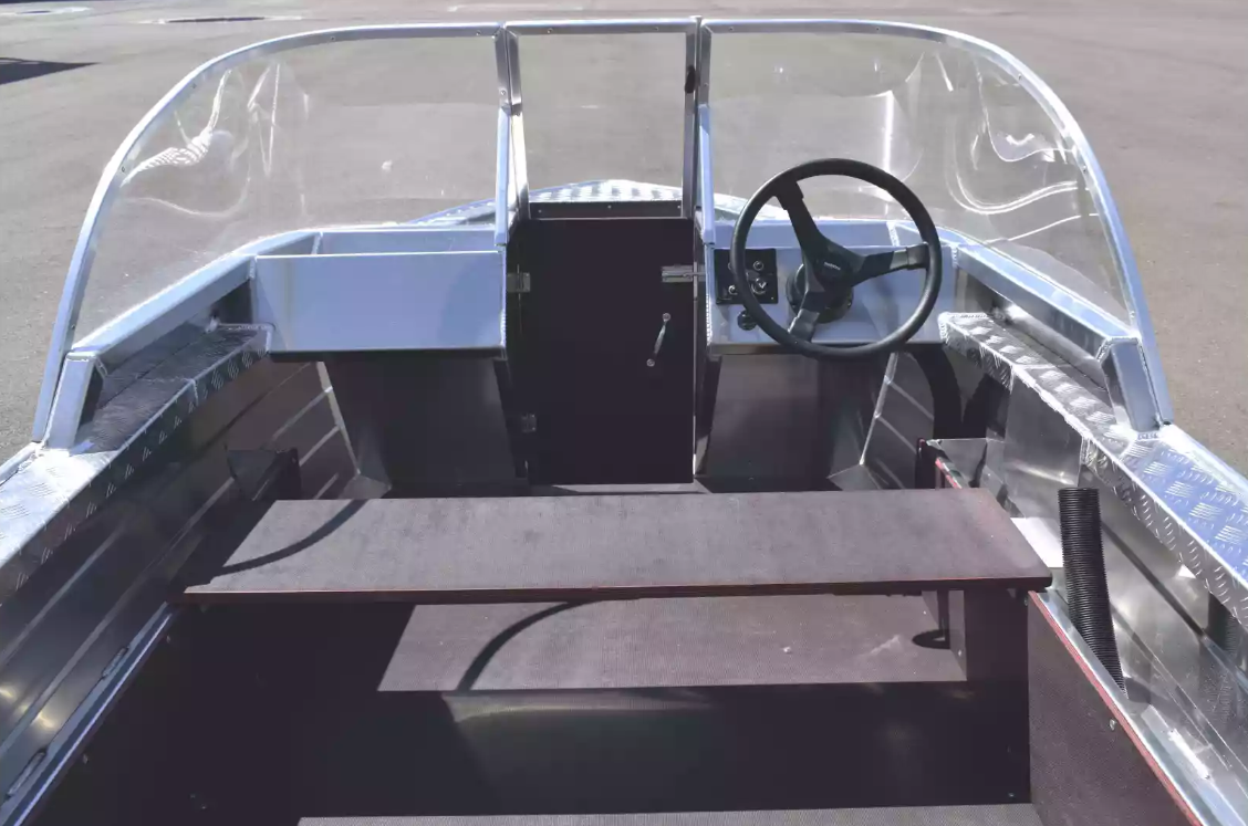 Алюминиевая лодка Wyatboat-390 DCM в Бердске