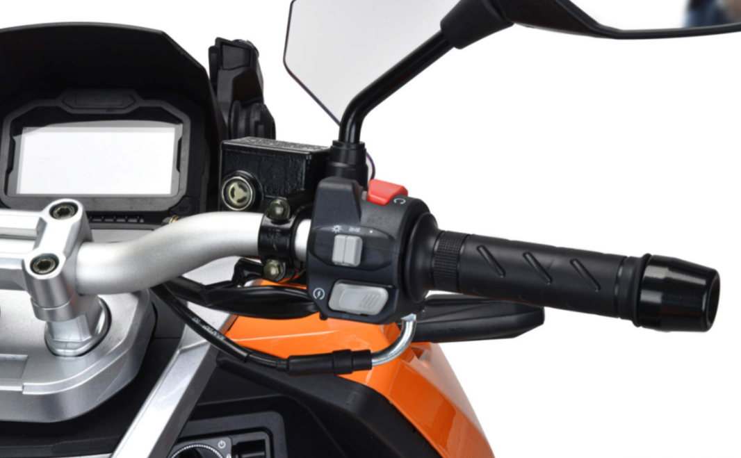 Скутер MOTOLAND (МОТОЛЕНД) T-MAX 150 в Бердске