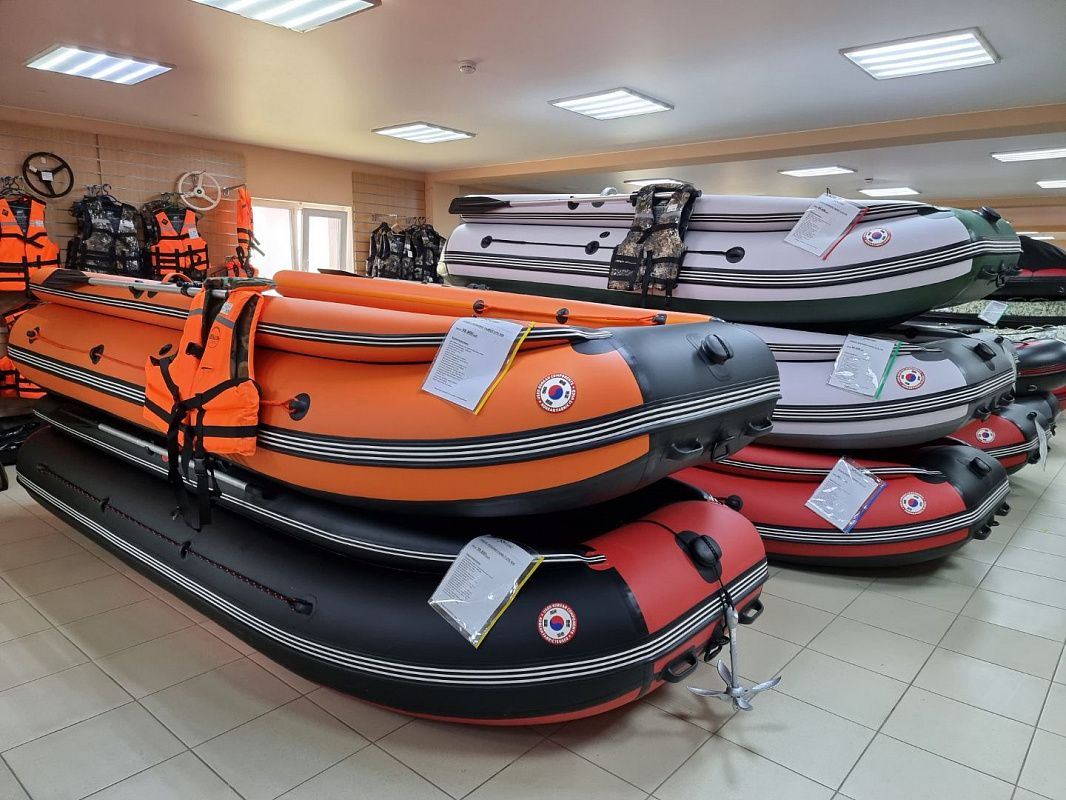 Лодка MISHIMO FAMILY LITE DF 400 в Бердске