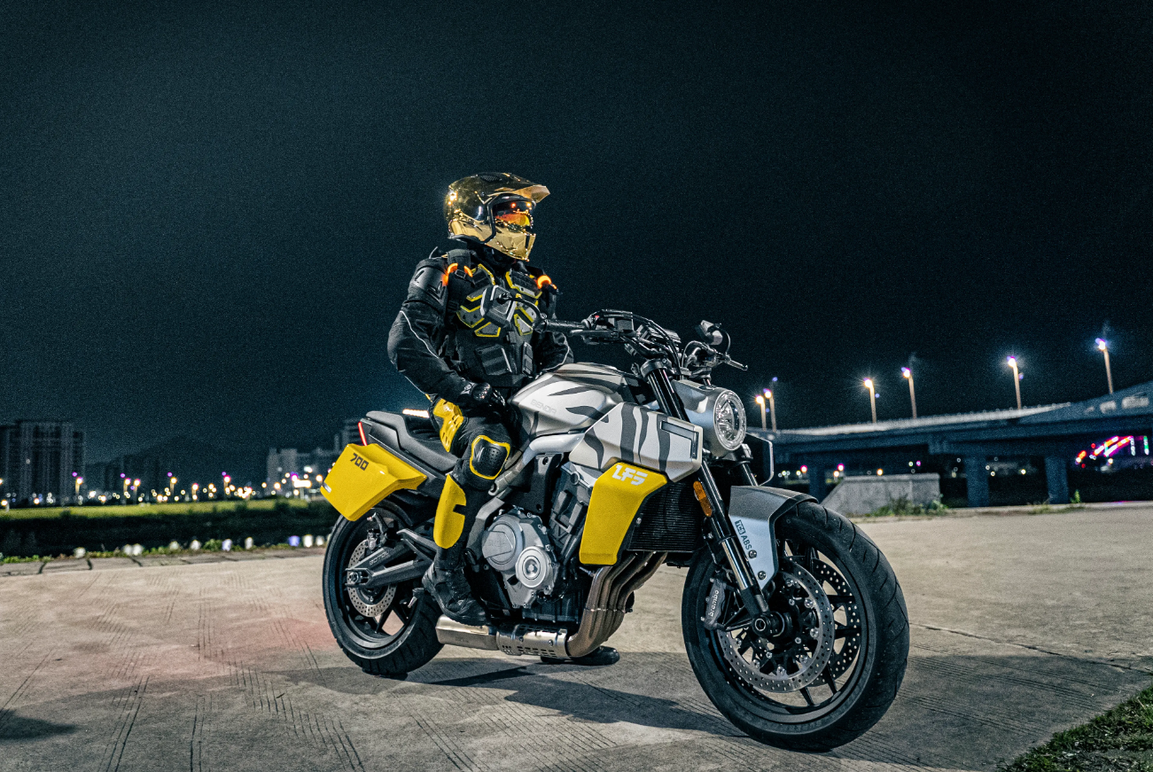 Мотоцикл Benda LFS 700 в Бердске