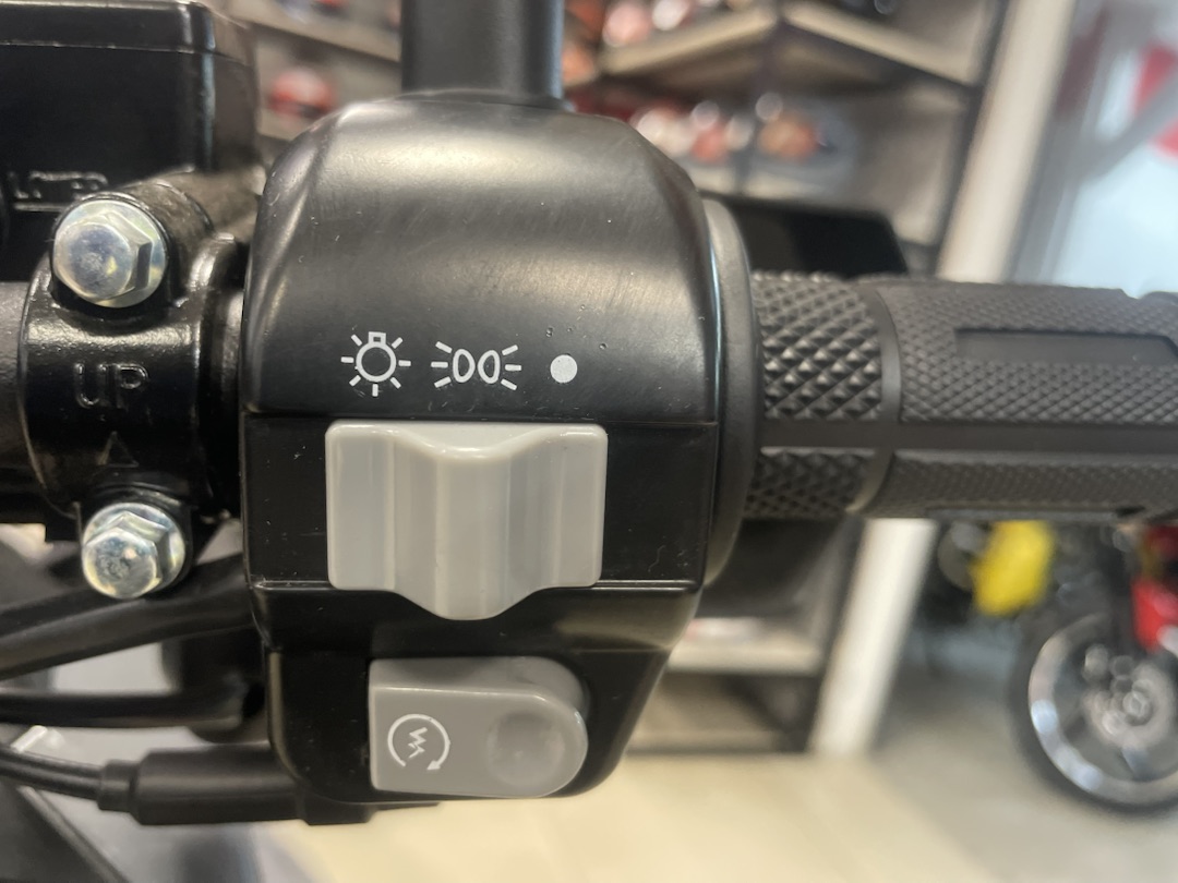 Скутер PROMAX STALKER ARMY 240(49) в Бердске