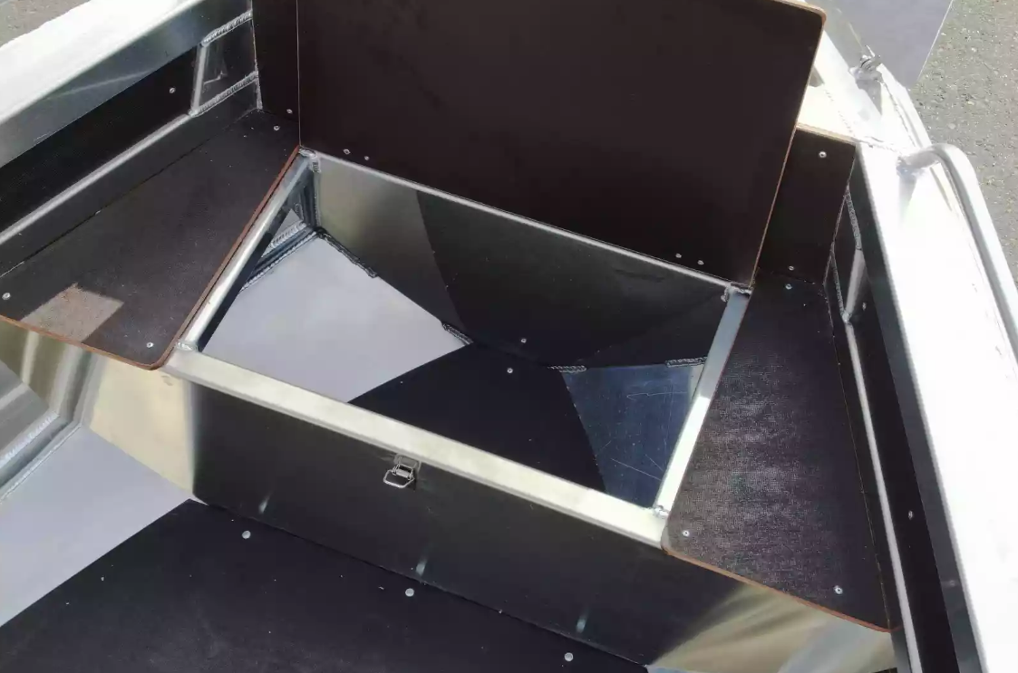 Алюминиевая лодка  Неман-480 Р в Бердске