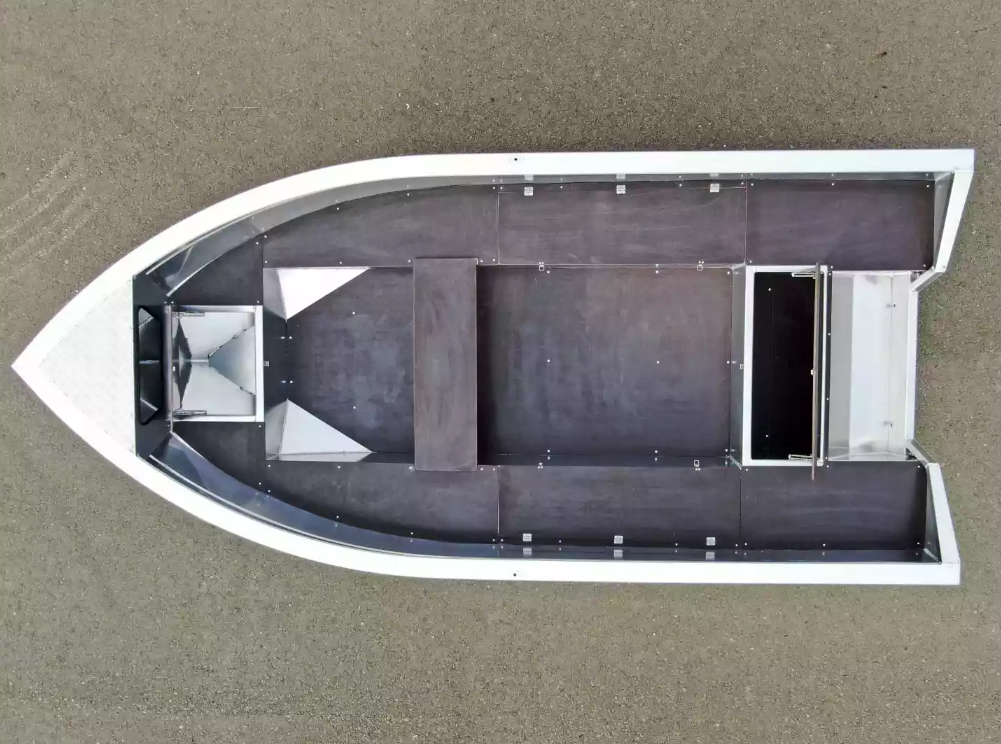 Алюминиевая лодка  Неман-420 в Бердске