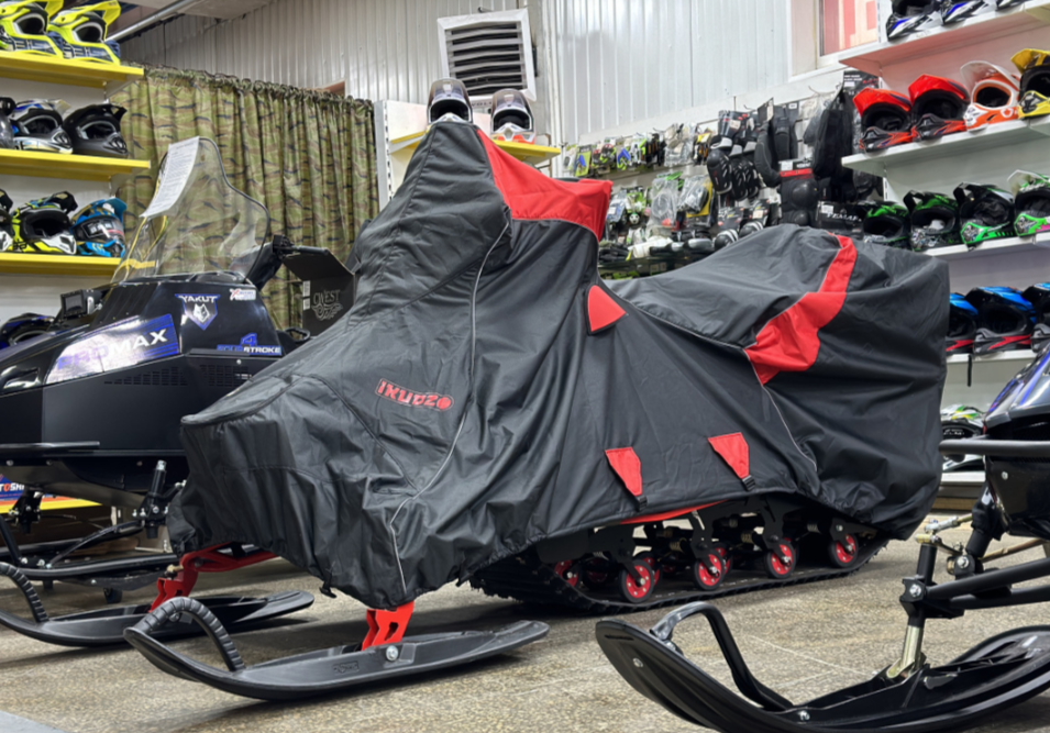 Чехол транспорт. снегохода IKUDZO HUNTER черно-красный Оксфорд ПРЕМИУМ качества с лого IKUDZO в Бердске