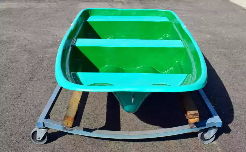 Стеклопластиковая лодка Старт (тримаран) в Бердске