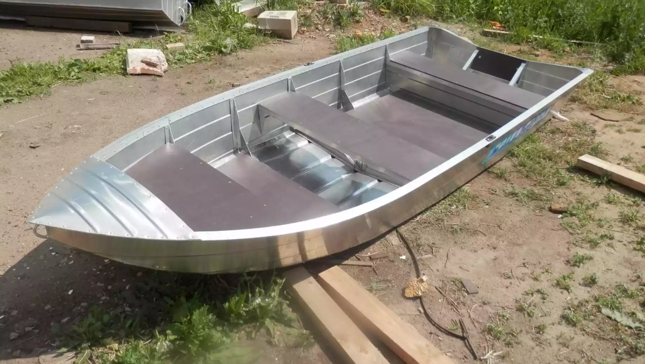 Алюминиевая лодка Вятка-Профи 32 в Бердске