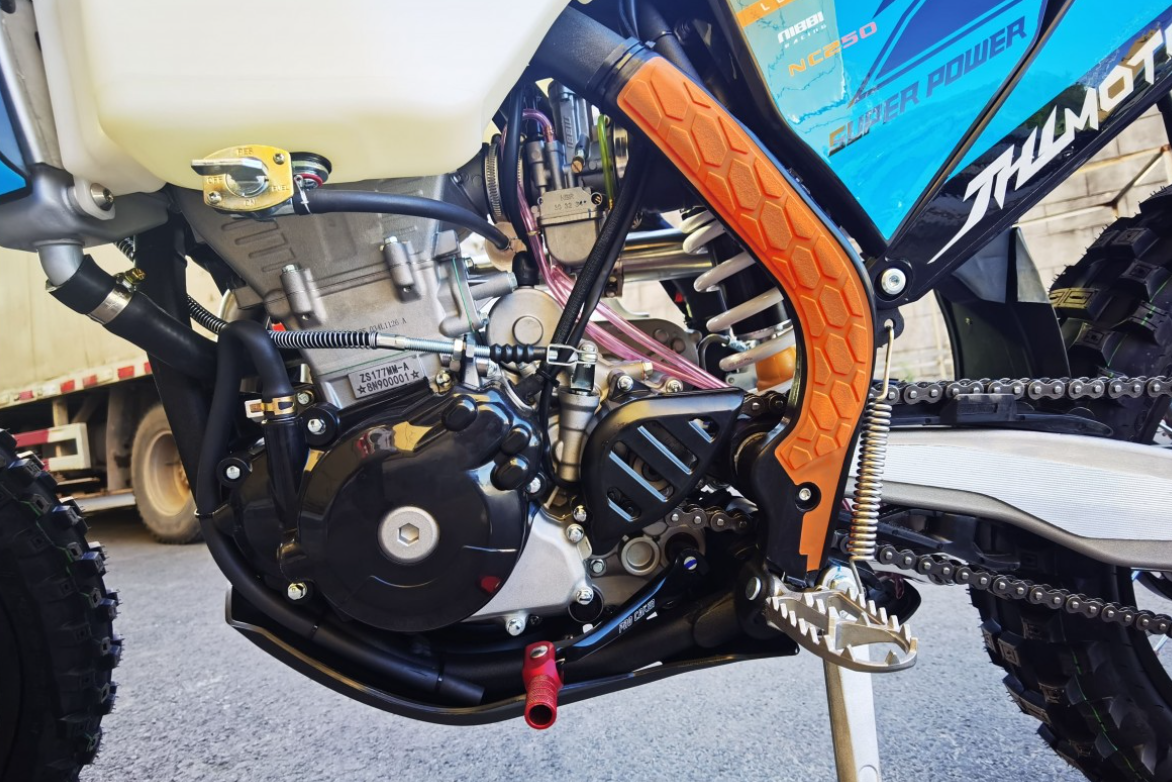 Мотоцикл JHLMOTO JHL Z7 NC250S (177MM-A) в Бердске