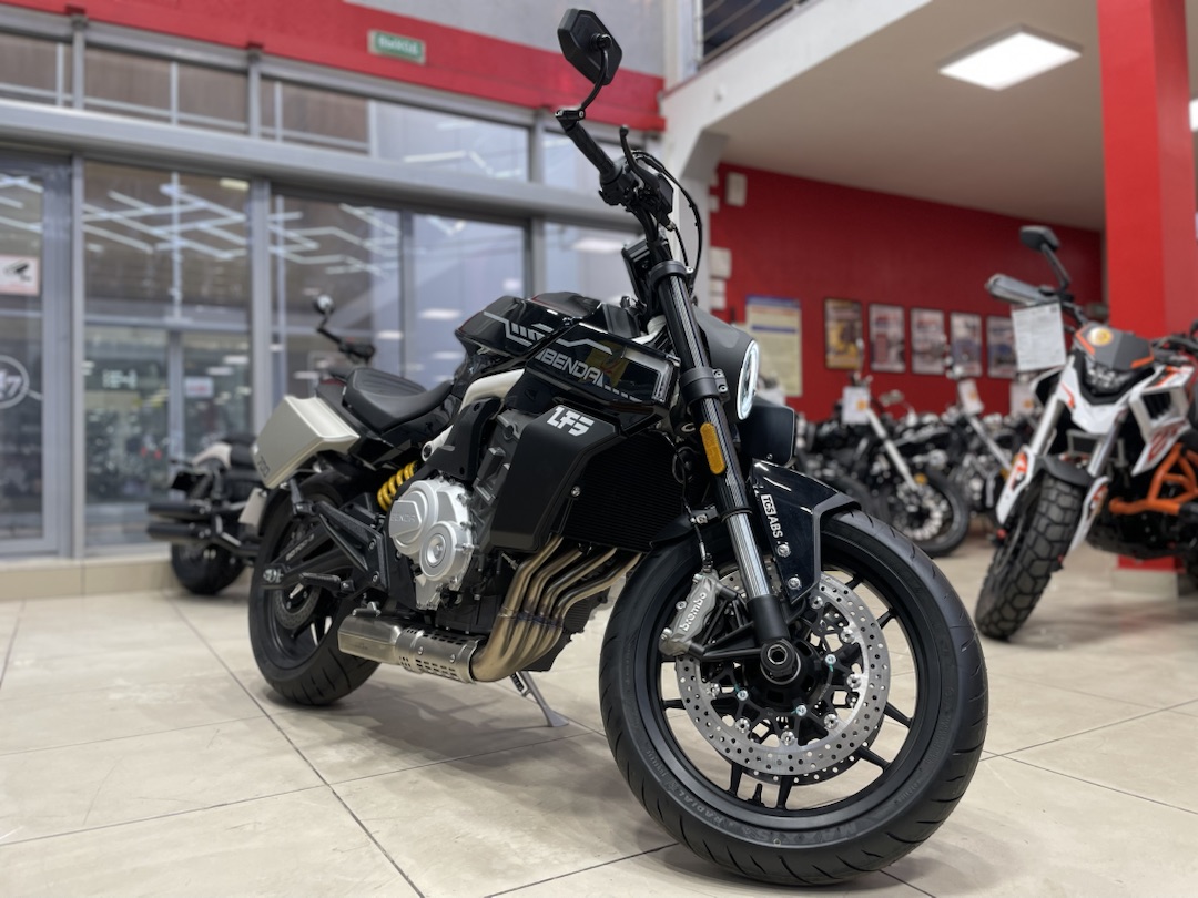 Мотоцикл Benda LFS 700 в Бердске