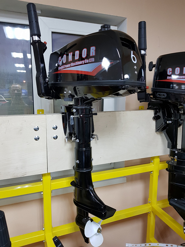 Лодочный мотор Condor T6HS без бака 12 л. в Бердске