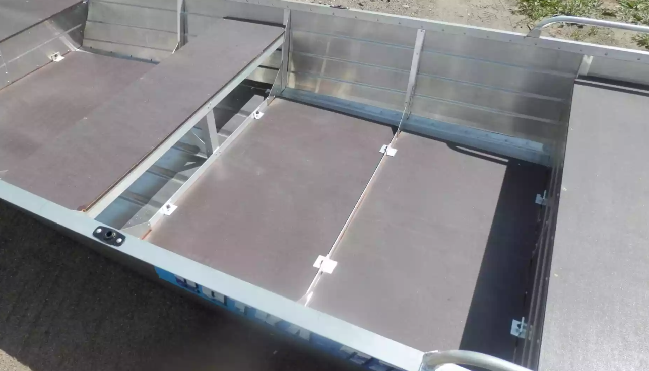 Алюминиевая лодка Вятка-Профи 32 в Бердске