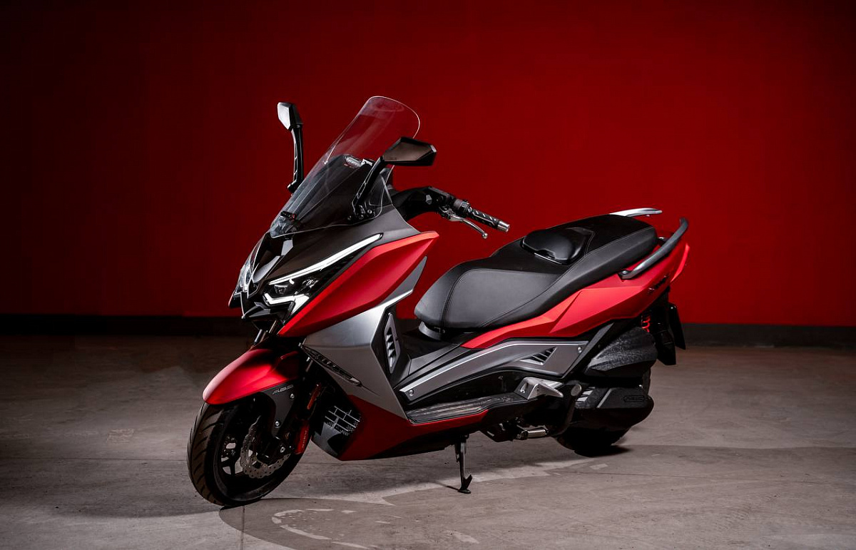 МАКСИСКУТЕР ARIIC 318 в Бердске