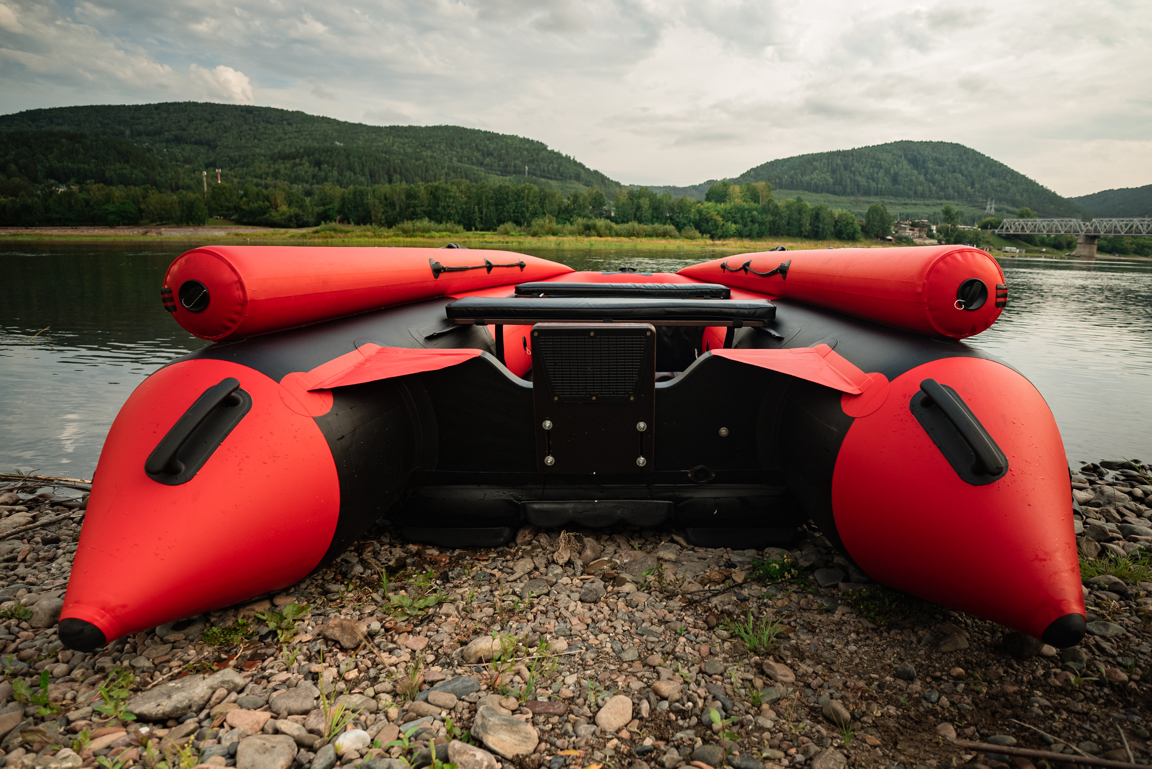 Лодка MISHIMO RIVER FJET PRO 400 под водомет в Бердске