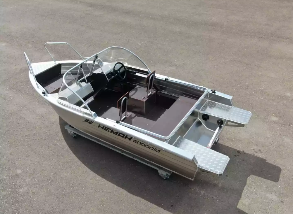 Алюминиевая лодка  Неман-400 DCM NEW в Бердске