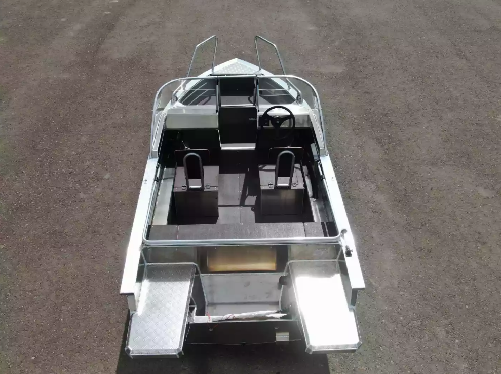 Алюминиевая лодка  Неман-400 DCM NEW в Бердске