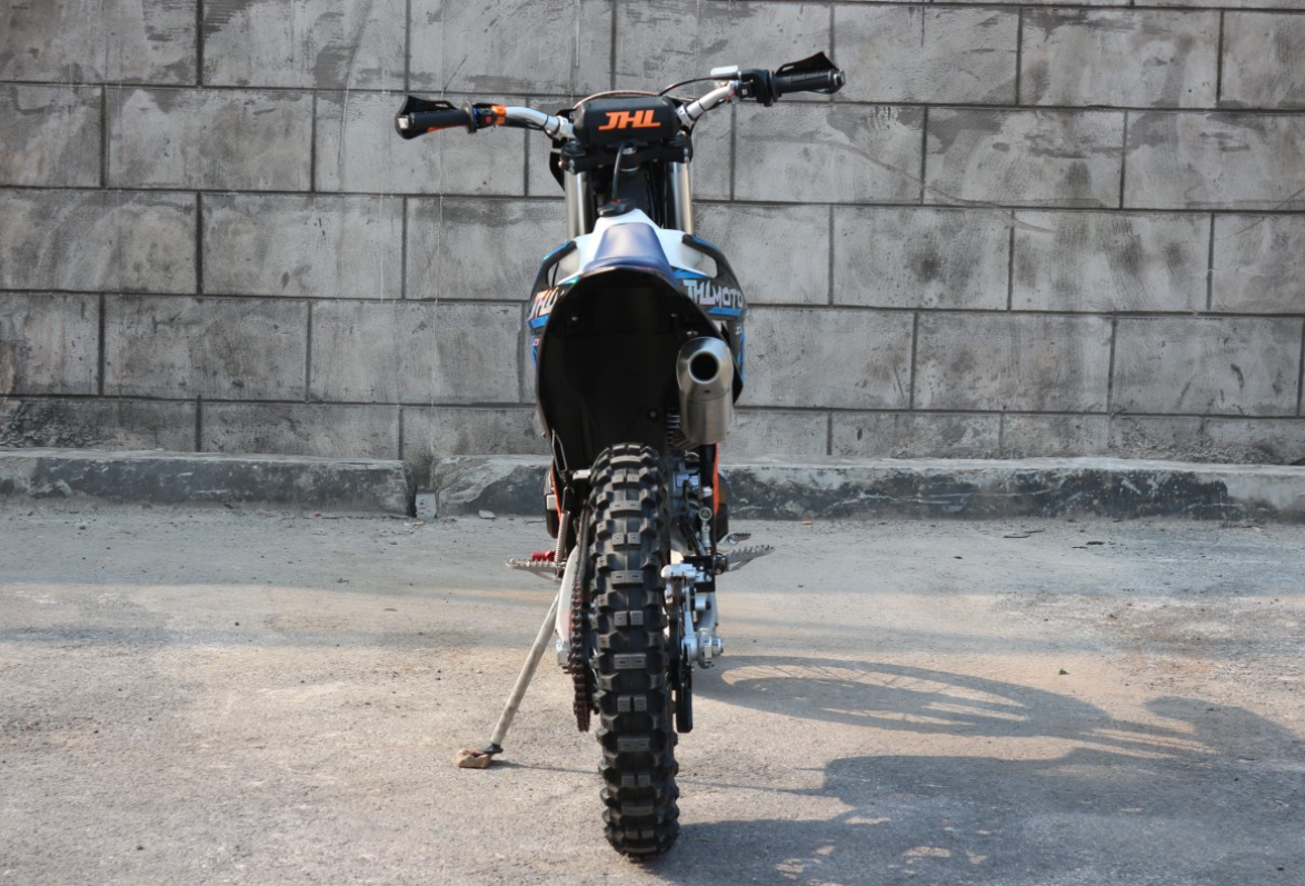 Мотоцикл JHLMOTO JHL Z3 CB250 (172FMM-3A) в Бердске