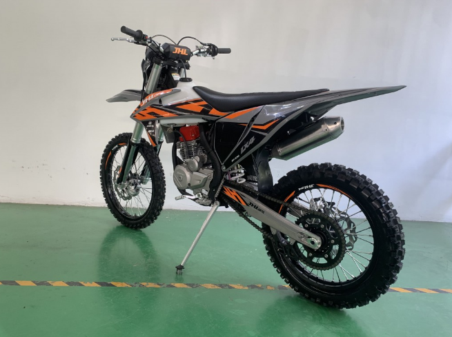 Мотоцикл JHLMOTO JHL LX4 CB300RL (175FMN) в Бердске