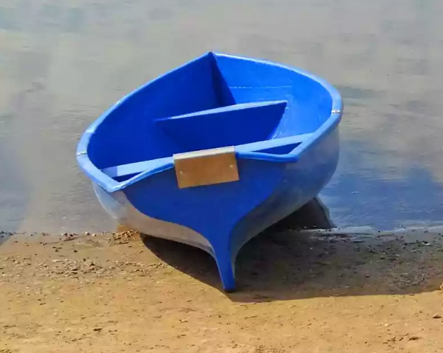 Стеклопластиковая лодка Омуль в Бердске