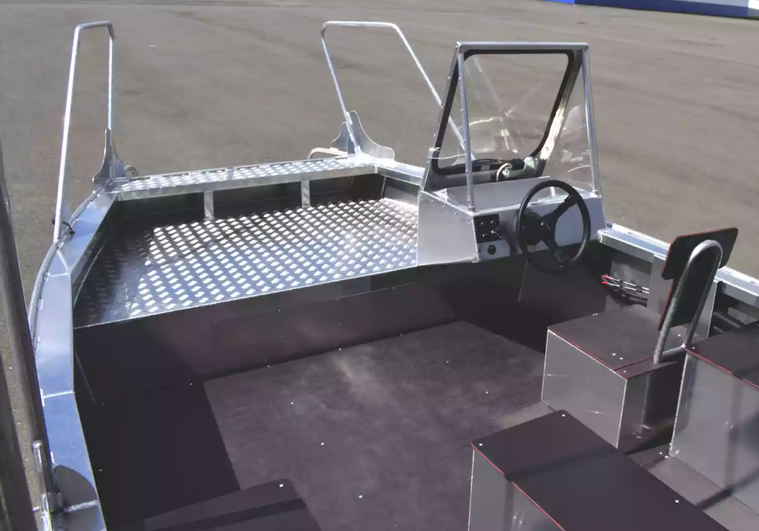 Алюминиевая лодка Wyatboat-600 в Бердске