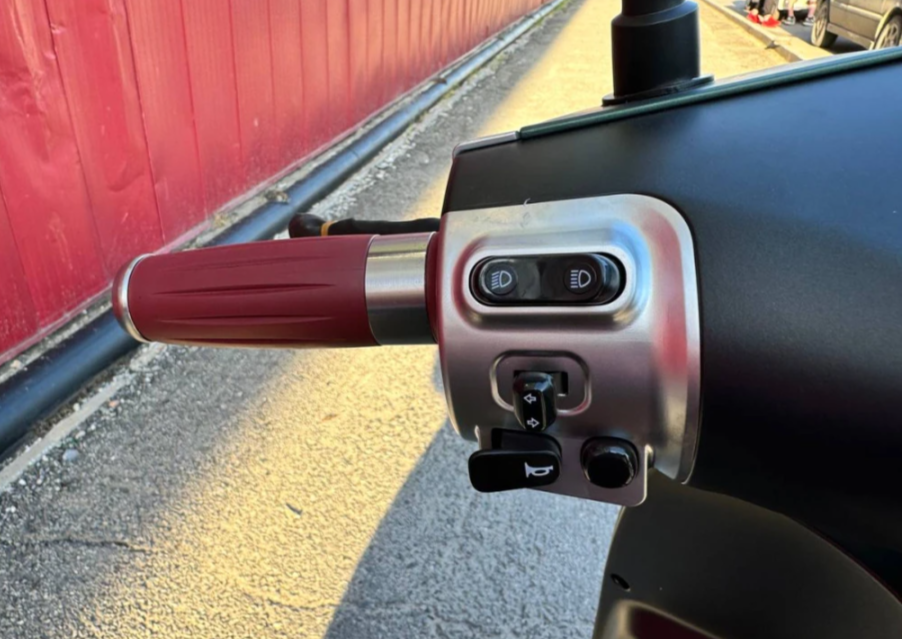 Скутер PROMAX Miami 240 (49) в Бердске