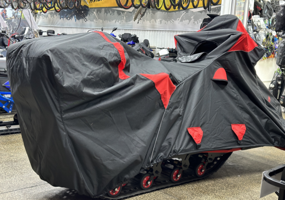 Чехол транспорт. снегохода IKUDZO HUNTER черно-красный Оксфорд ПРЕМИУМ качества с лого IKUDZO в Бердске