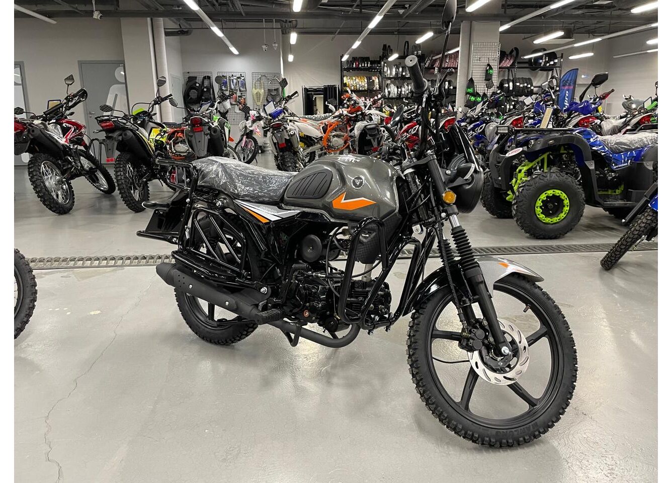 Мопед VMC NOVA 49сс (125сс) Led Full, дисковый тормоз, RKB RATO с баланс. валом, сигнализация в Бердске