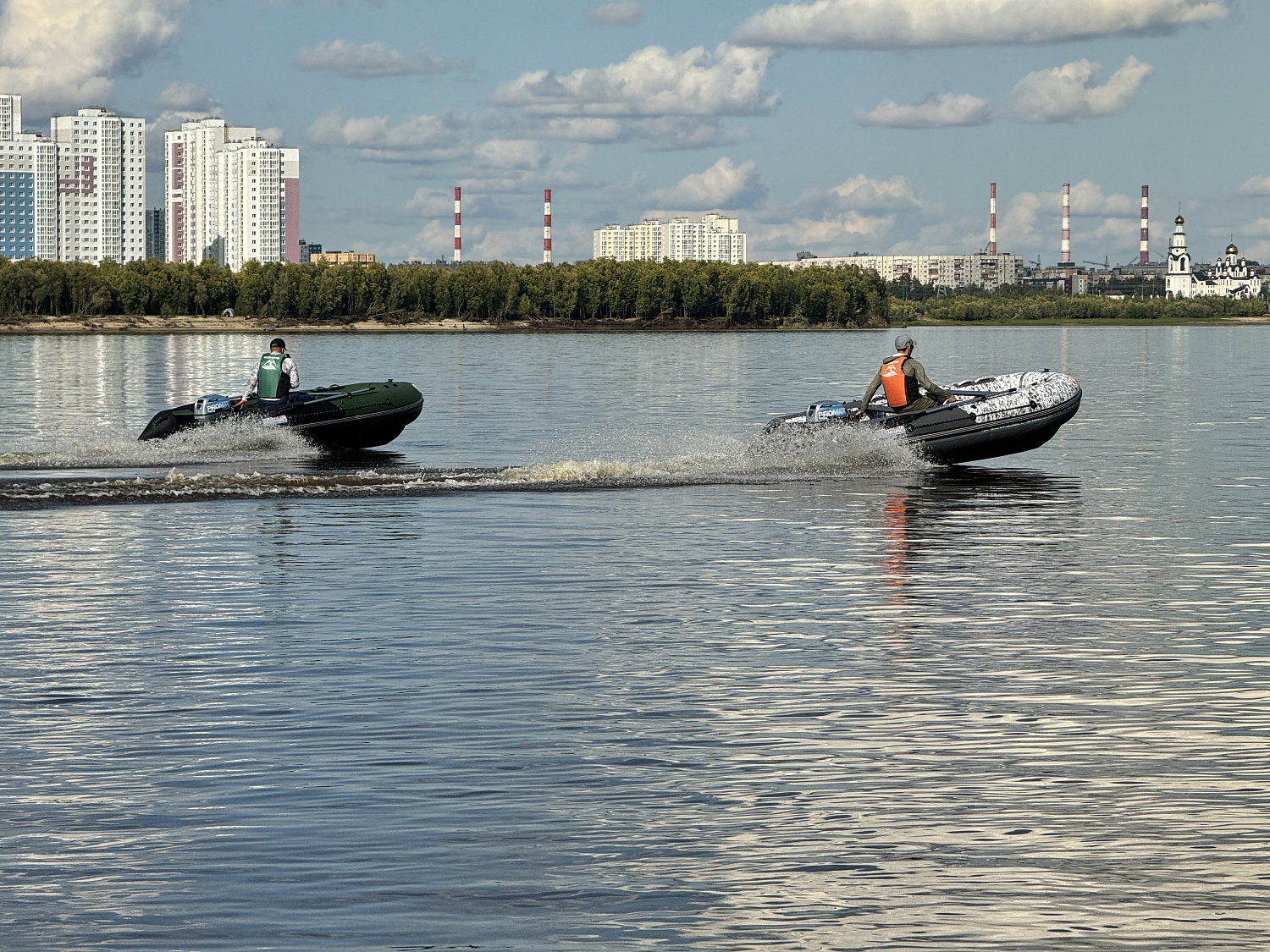 Лодка MISHIMO BIG FLOOR 440 в Бердске